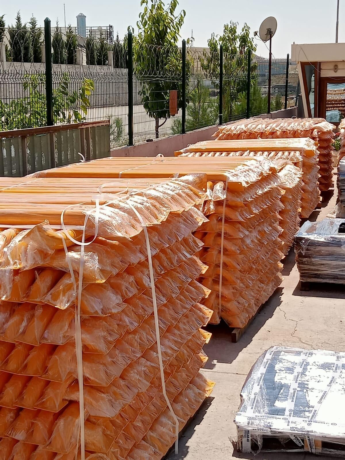 Araç Stoperi Otopark Stoperi Sonlandırma Bariyeri 180 cm Ø60mm