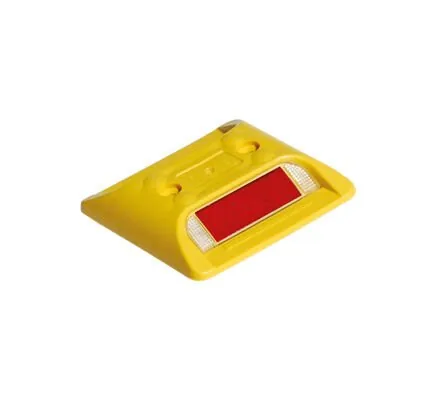 Plastik Solar Reflektörlü Kare Yol Butonu
