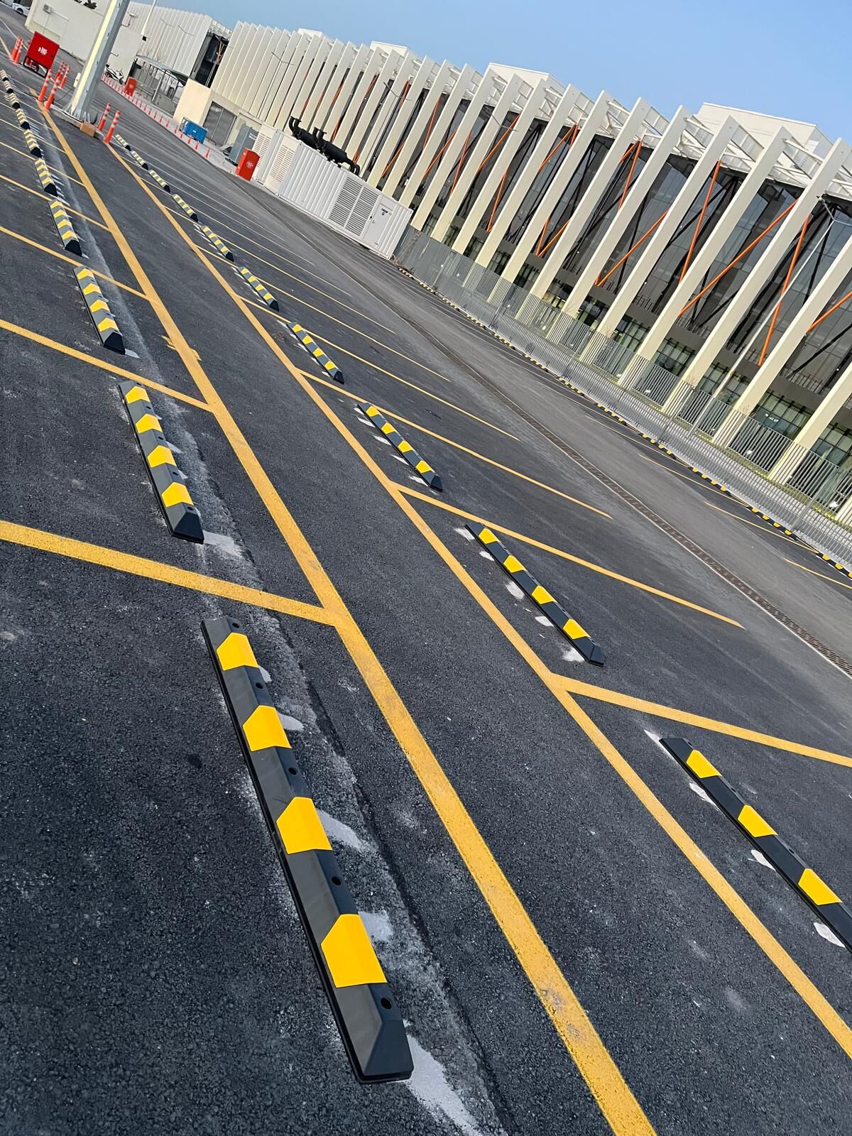 Kauçuk Stoper  Kauçuk Araç Durdurucu Kauçuk Otopark Stoperi 110 cm Sarı