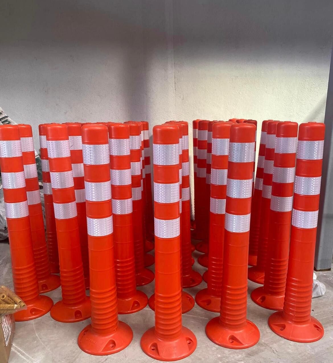 Tabansız Delinatör En Ucuz Delinatör Plastik Otopark Trafik Esnek Delinatör TPE  Şerit Ayırıcı 45 cm  (Turuncu) Ekonomik