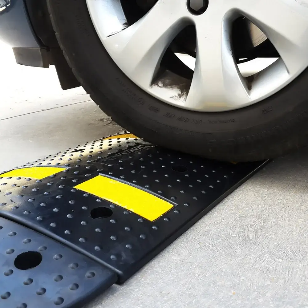 Kasis Kapağı Kauçuk Şaseli Kasis Kapağı Fiyatı Hız Kesici Kasis Kapak 4x40x20 cm